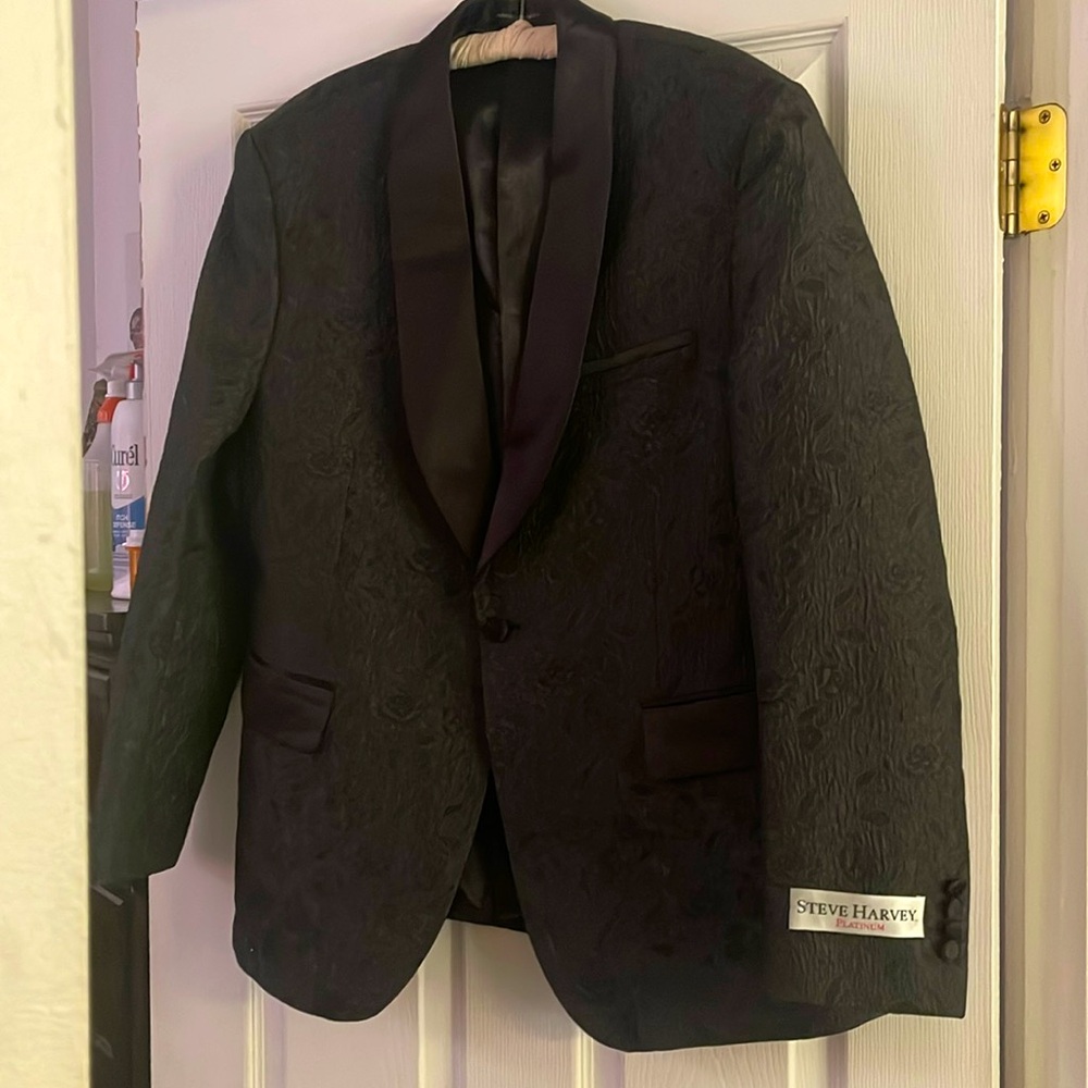 Steve Harvey platinum blazer